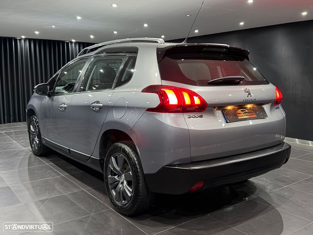 Peugeot 2008 1.2 PureTech Active - 6