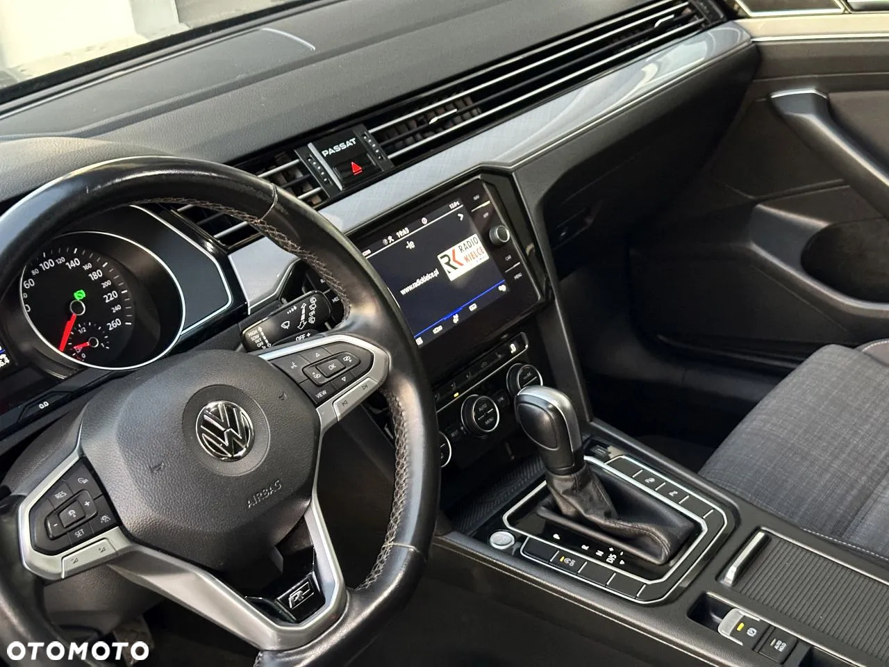 Volkswagen Passat Variant 1.6 TDI SCR DSG Business - 23