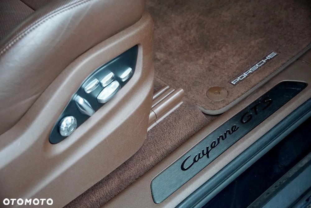 Porsche Cayenne GTS Tiptronic S - 39