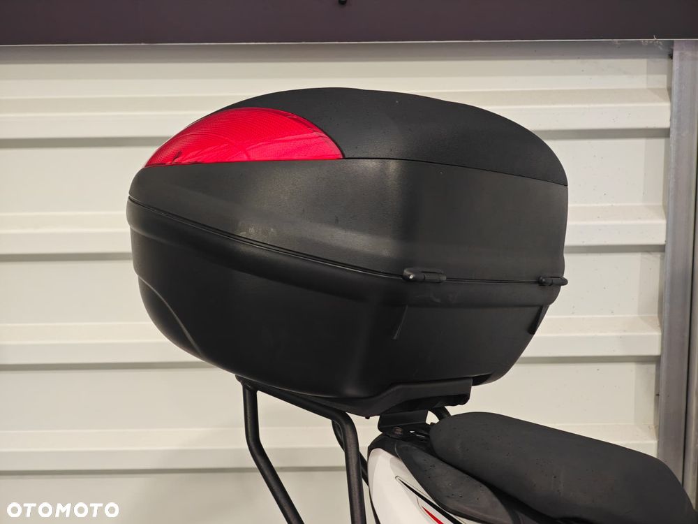 Yamaha Aerox - 11