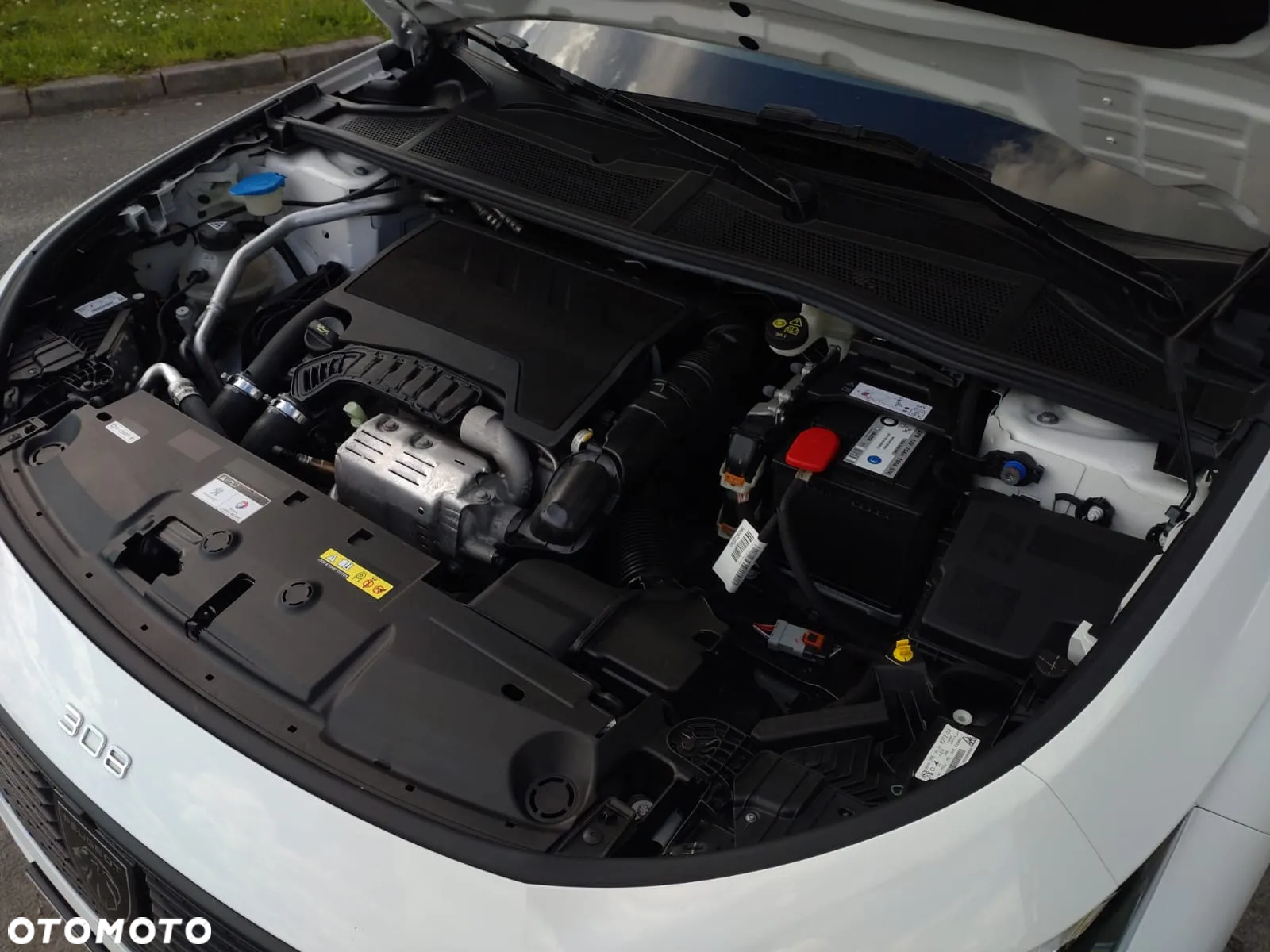 Peugeot 308 1.2 PureTech GPF Allure Pack S&S - 32
