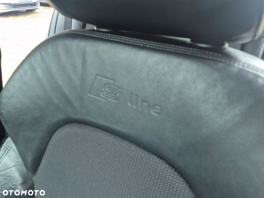 Audi A4 Limousine 1.8 TFSI quattro S line Sportpaket (plus) - 11