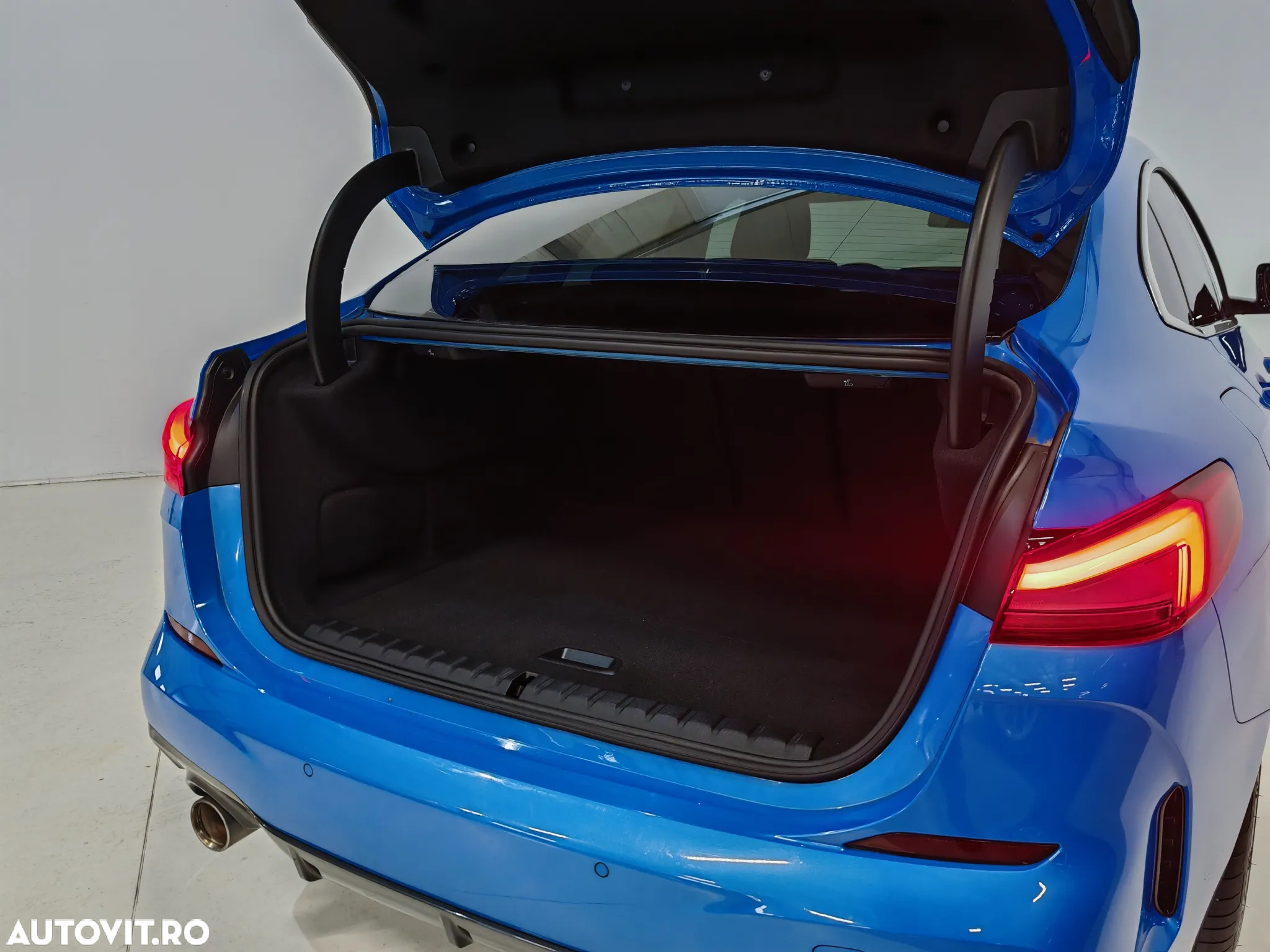 BMW Seria 2 - 38