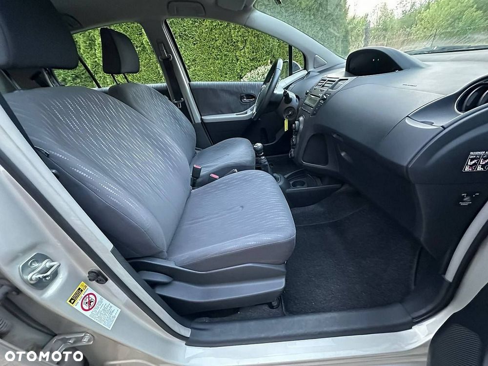 Toyota Yaris - 9