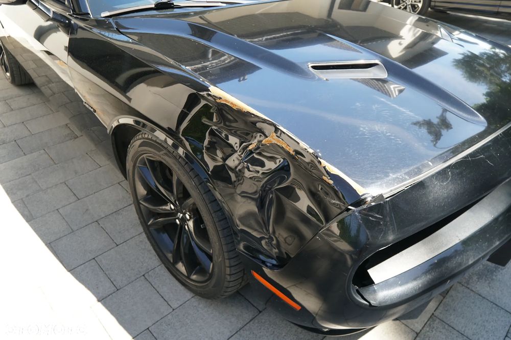 Dodge Challenger - 36