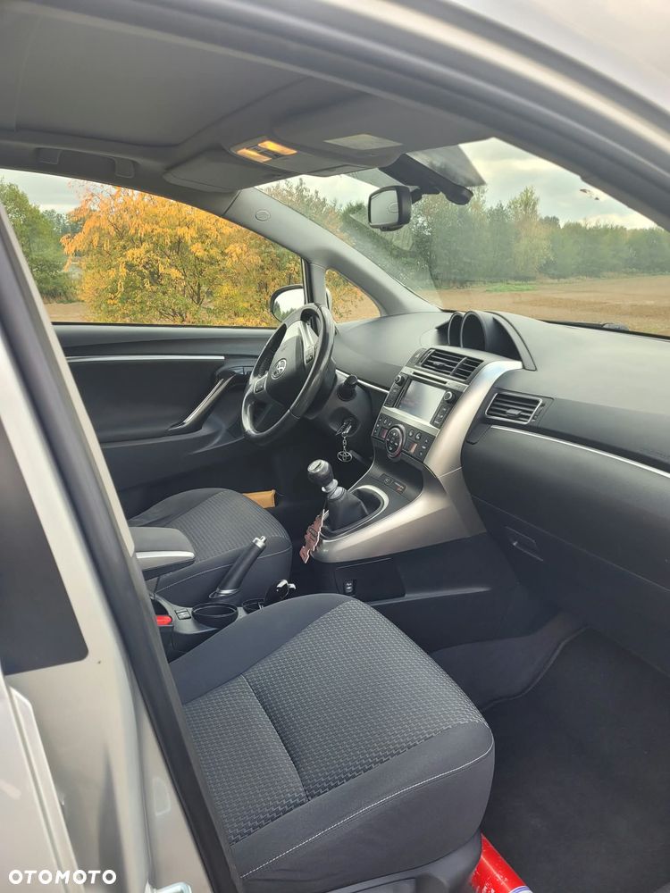 Toyota Verso - 5