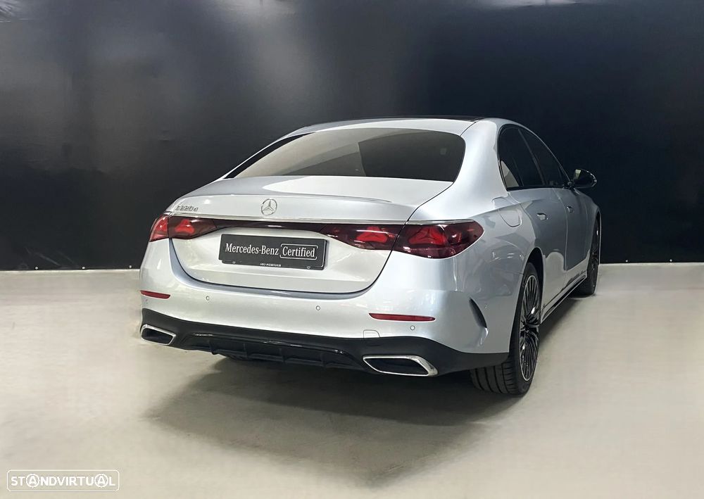 Mercedes-Benz E 220 d AMG Line - 2