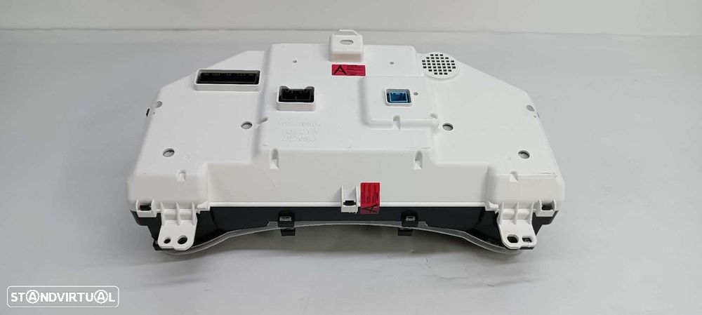 QUADRANTE LEXUS IS 300H - 11