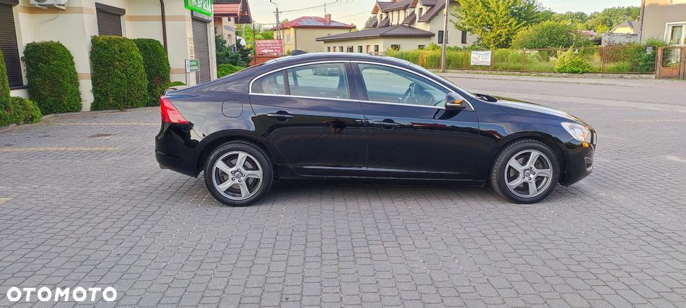 Volvo S60 T3 Summum - 9