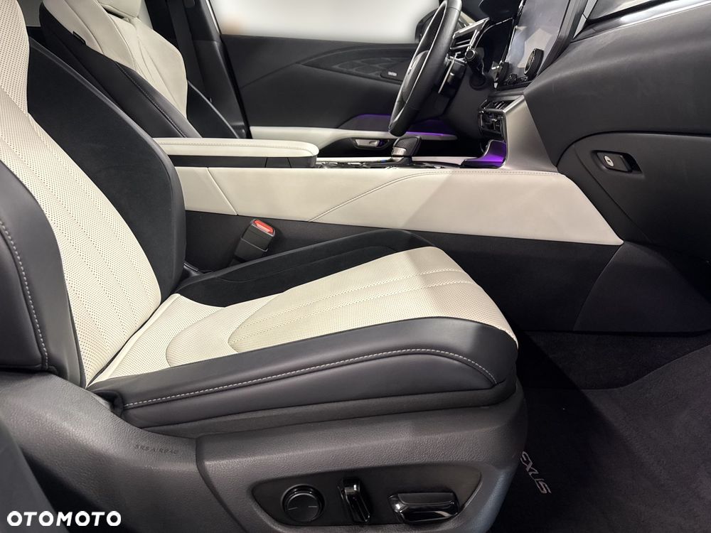 Lexus RX - 21