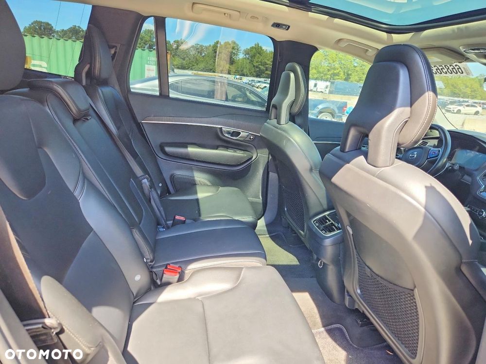Volvo XC 90 T5 AWD Geartronic Momentum - 10