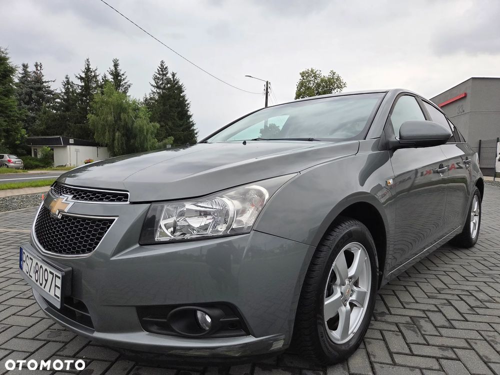 Chevrolet Cruze 1.8 LT - 23