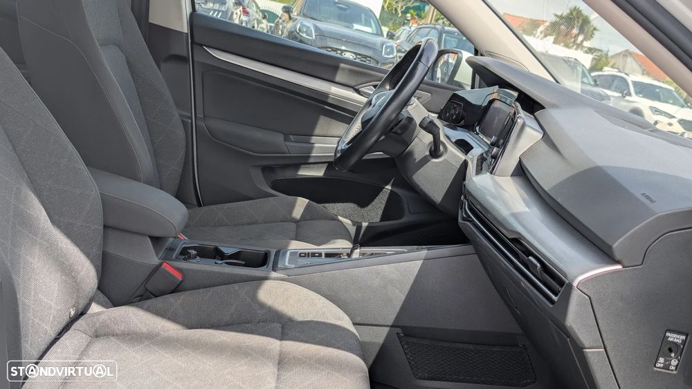 VW Golf 1.0 eTSI Life DSG - 15