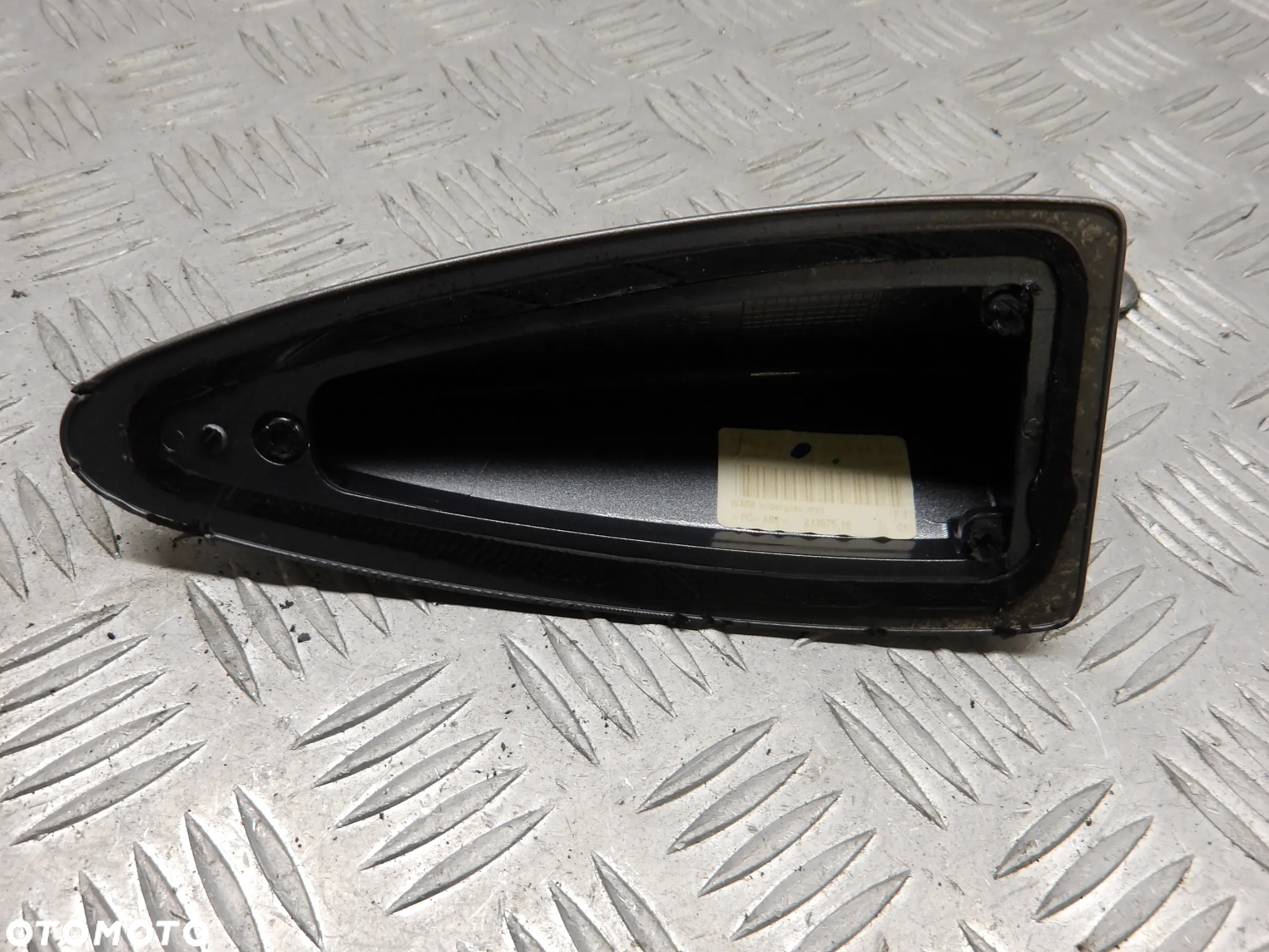 BMW E60 03-07 SEDAN 2.0B ANTENA DACHOWA PŁETWA 6921905 - 3