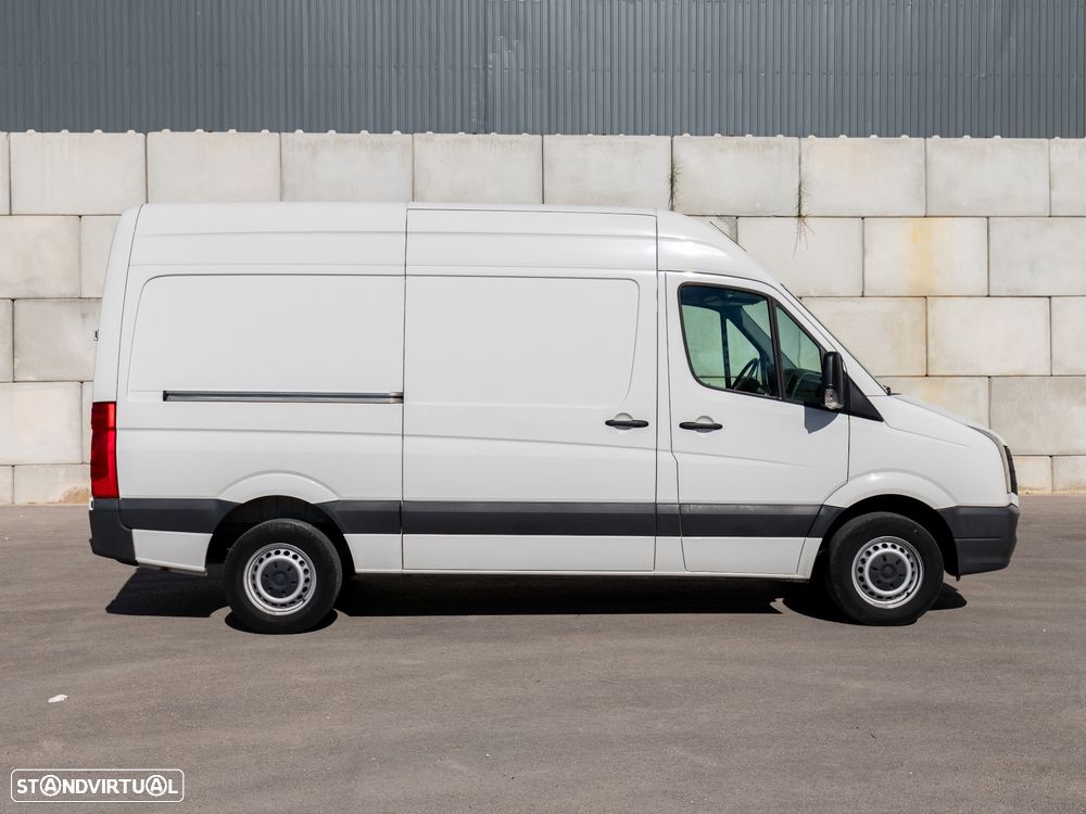 VW Crafter 35 2.0 TDI L3H3 Médio TA 7L - 4