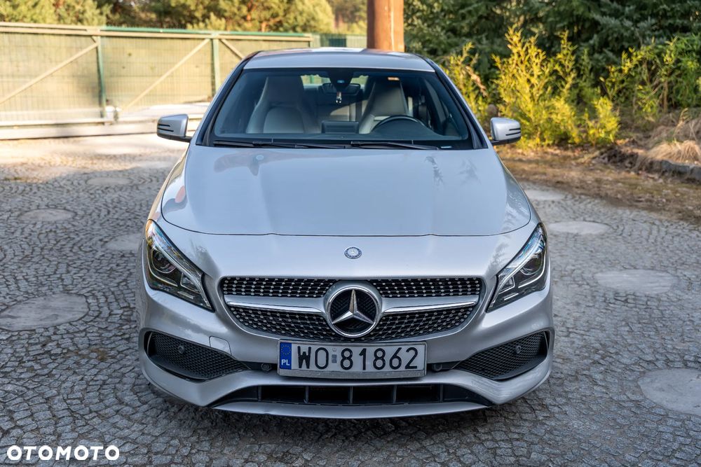Mercedes-Benz CLA 250 7G-DCT AMG Line - 18