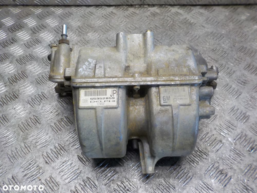 OPEL ZAFIRA B 1.6 KOLEKTOR SSĄCY 55352859 - 1