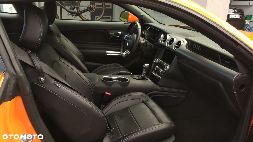 Ford Mustang - 23