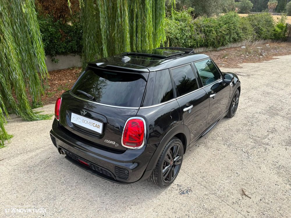 MINI 5 Portas Cooper D Aut. - 12