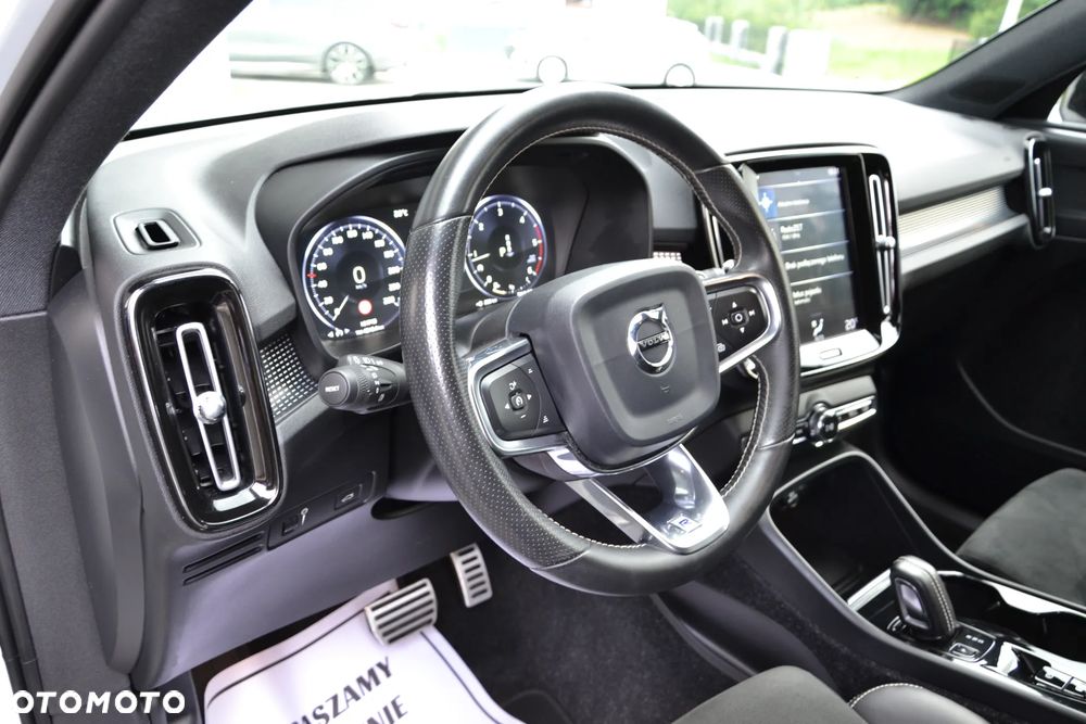 Volvo XC 40 D3 AWD R-Design - 36