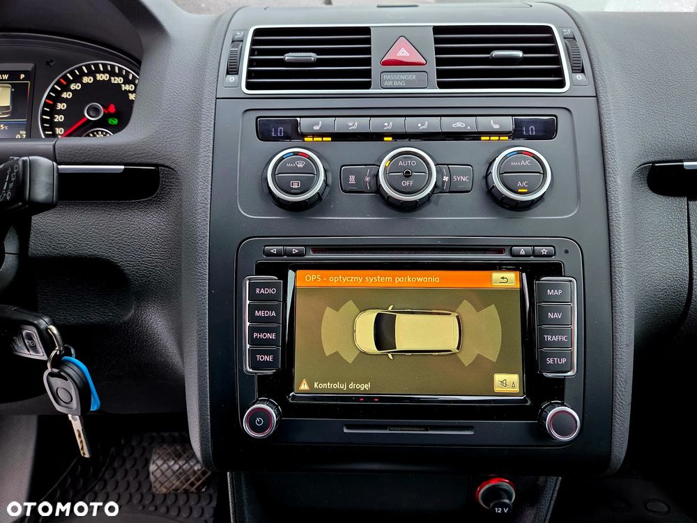 Volkswagen Touran 2.0 TDI DPF Highline DSG - 29