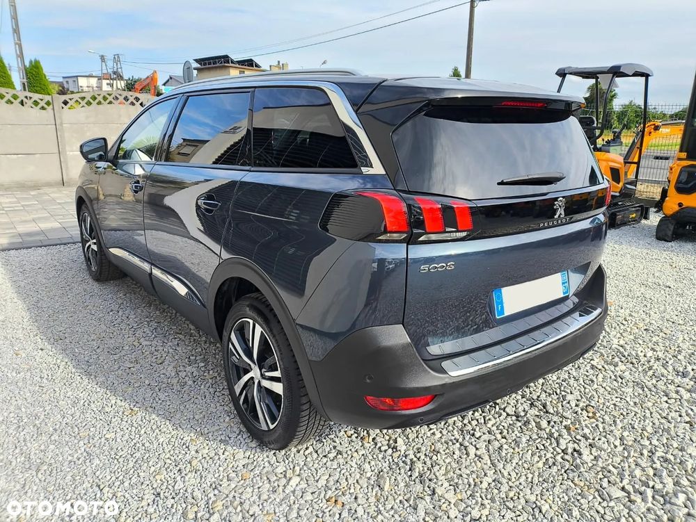 Peugeot 5008 - 3