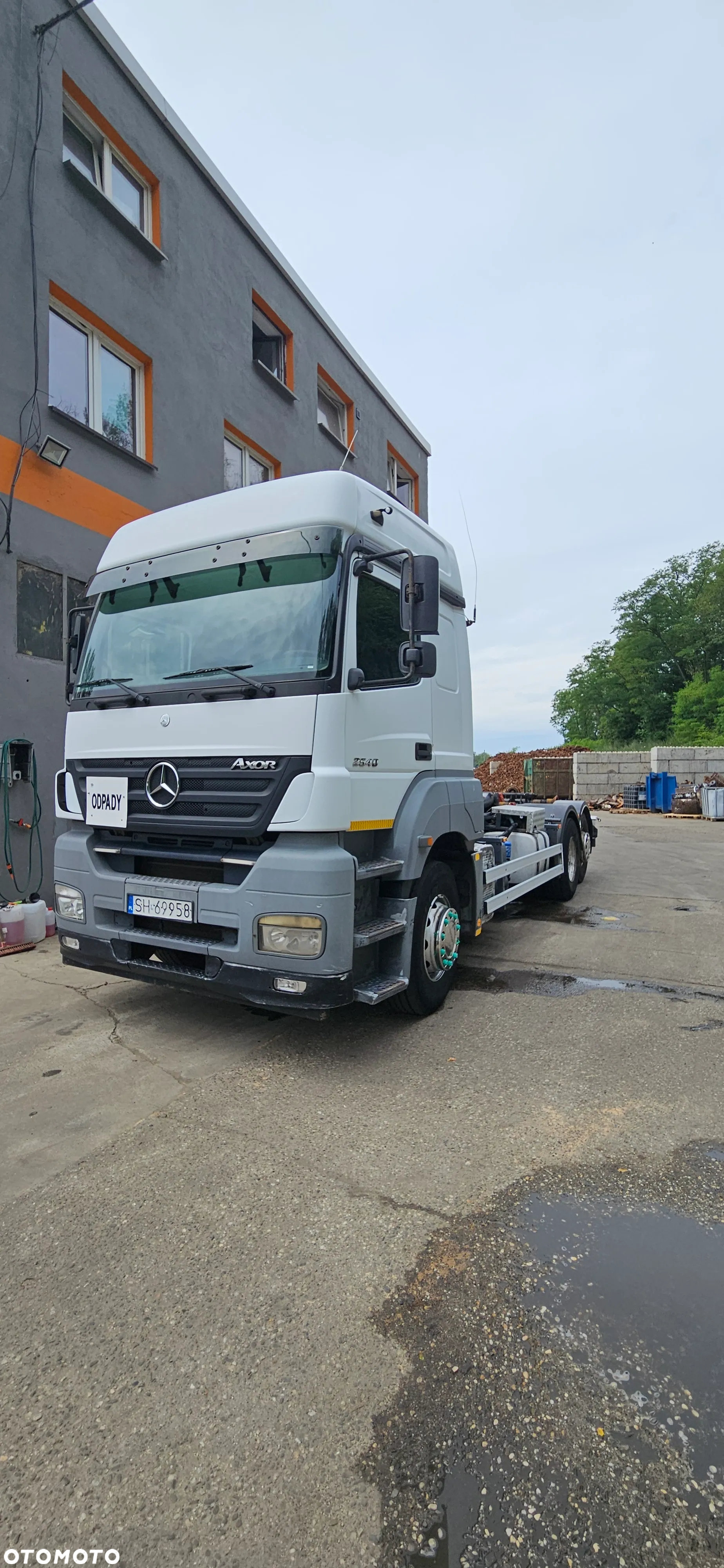 Mercedes-Benz AXOR - 2