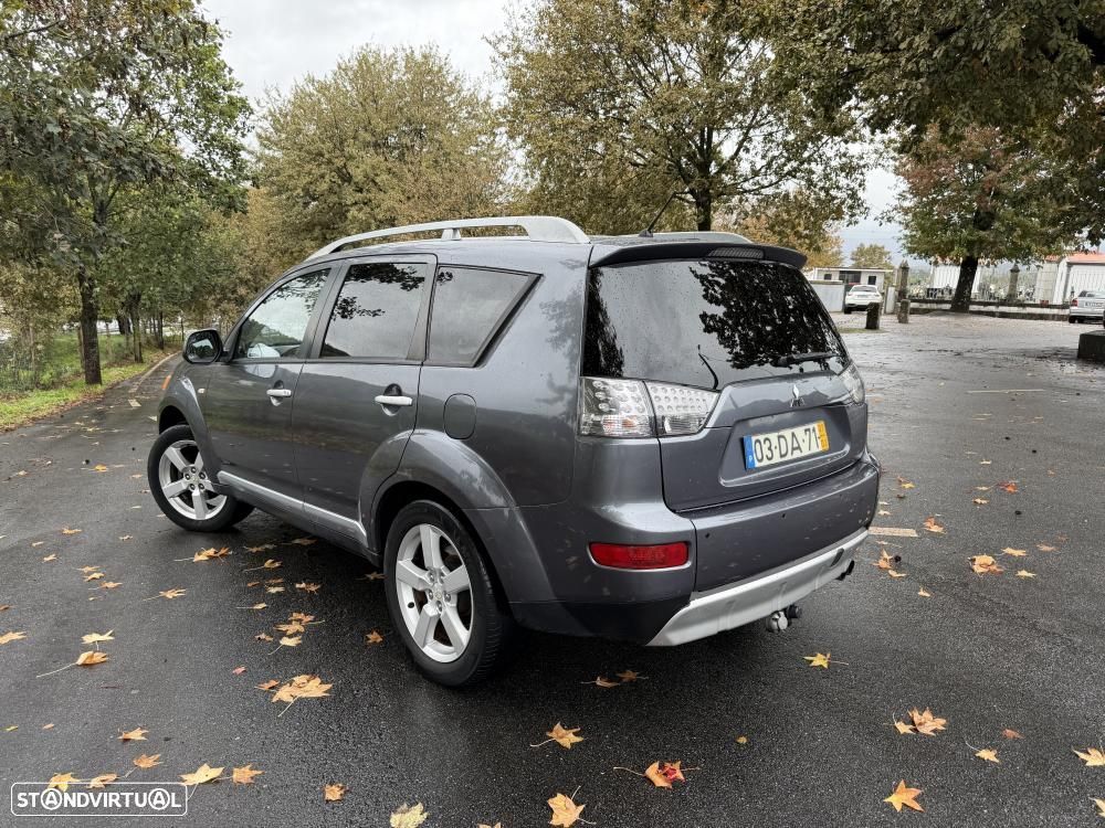Mitsubishi Outlander 2.0 DI-D Intense 4WD - 5