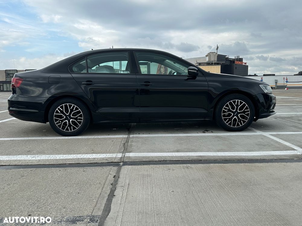 Volkswagen Jetta 2.0 TDI Comfortline - 2