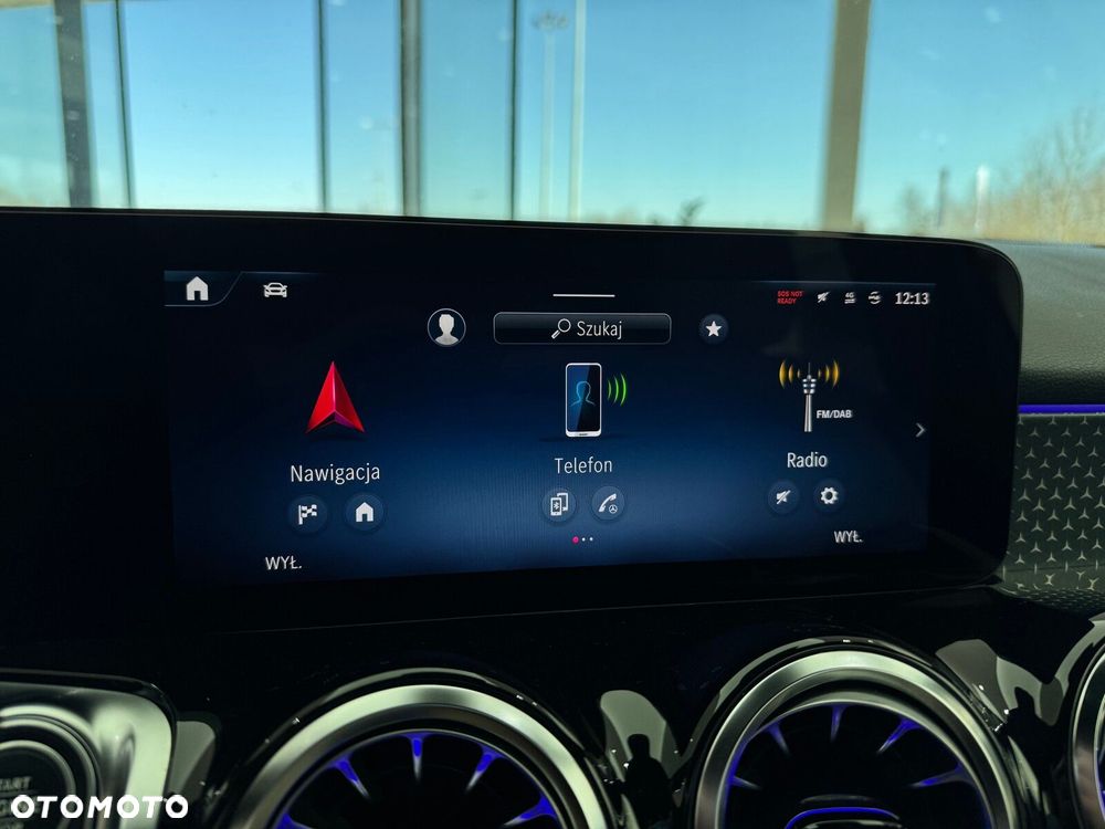 Mercedes-Benz GLB - 28