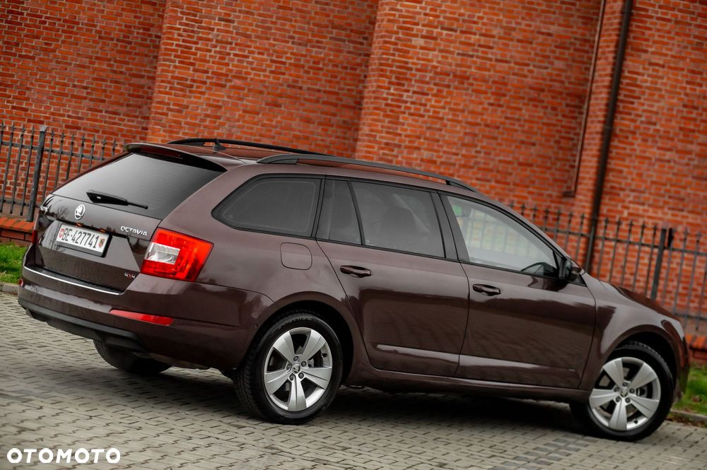 Skoda Octavia 1.8 TSI 4x4 DSG Ambition - 17