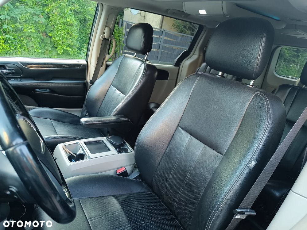 Chrysler Town & Country 3.6 Touring - 4