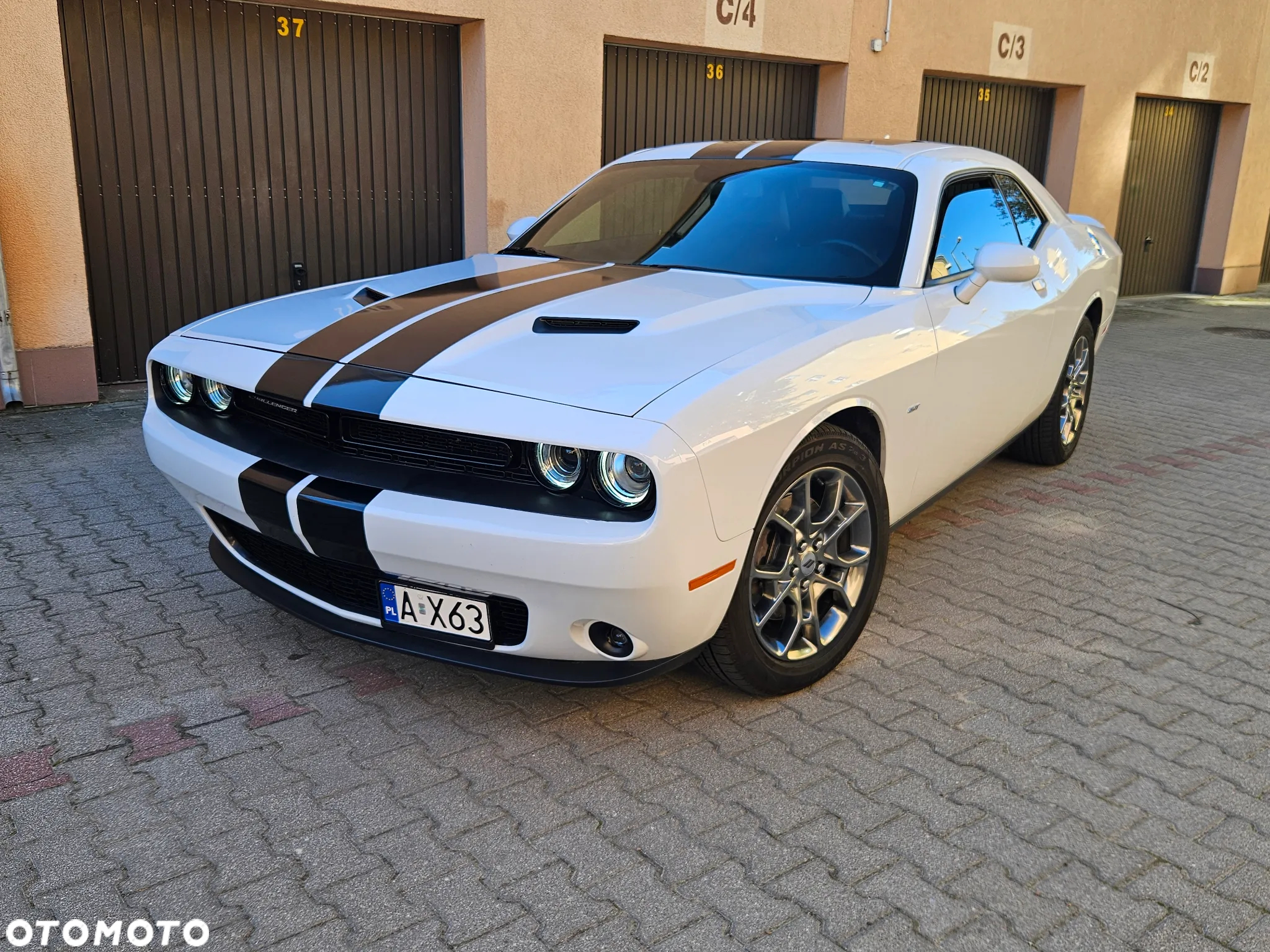 Dodge Challenger Automatik SXT Plus - 2