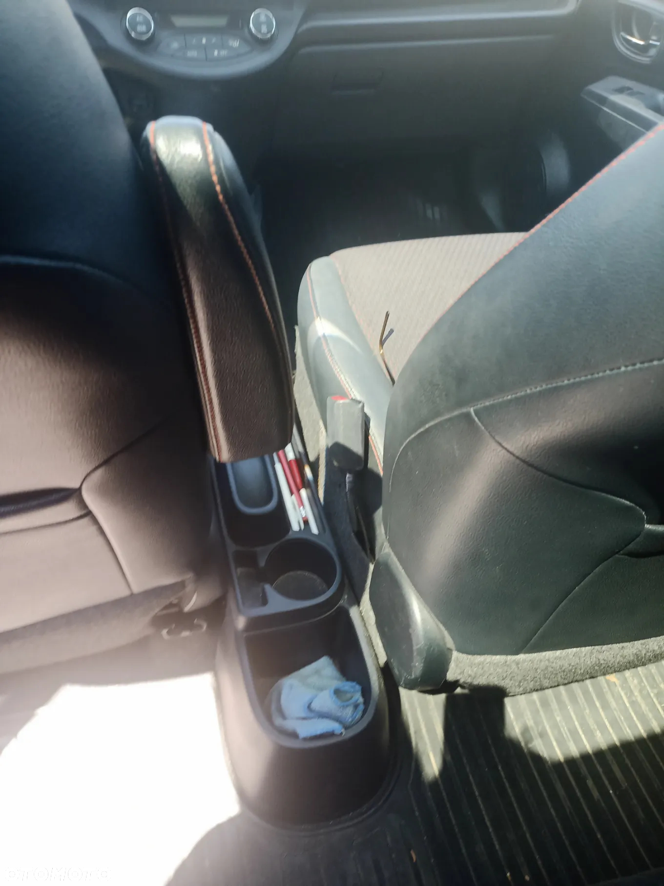 Toyota Yaris - 8