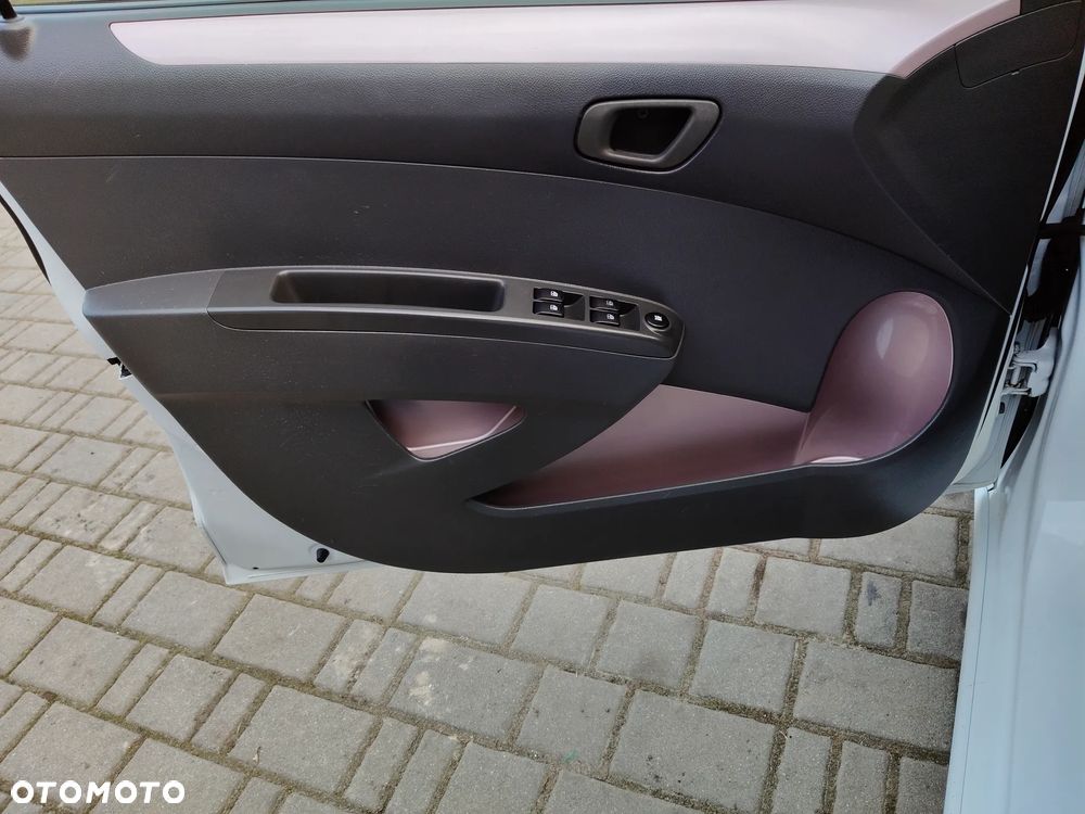 Chevrolet Spark 1.2 LS+ - 23