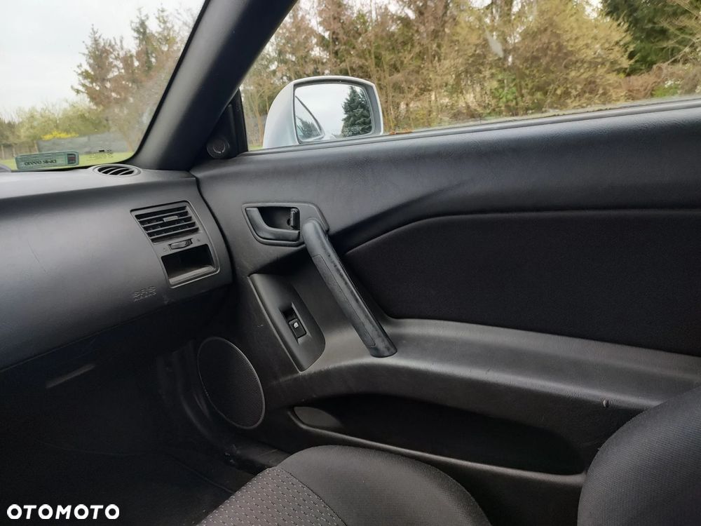Hyundai Coupe - 22