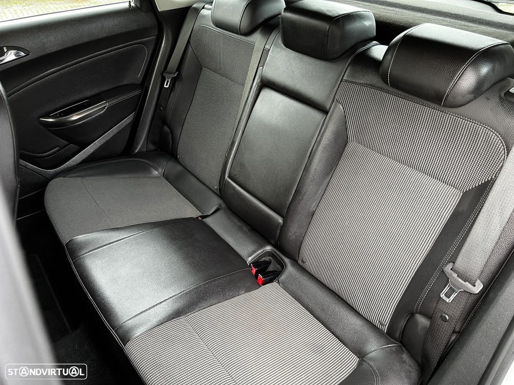 Opel Astra 1.7 CDTI Cosmo - 6