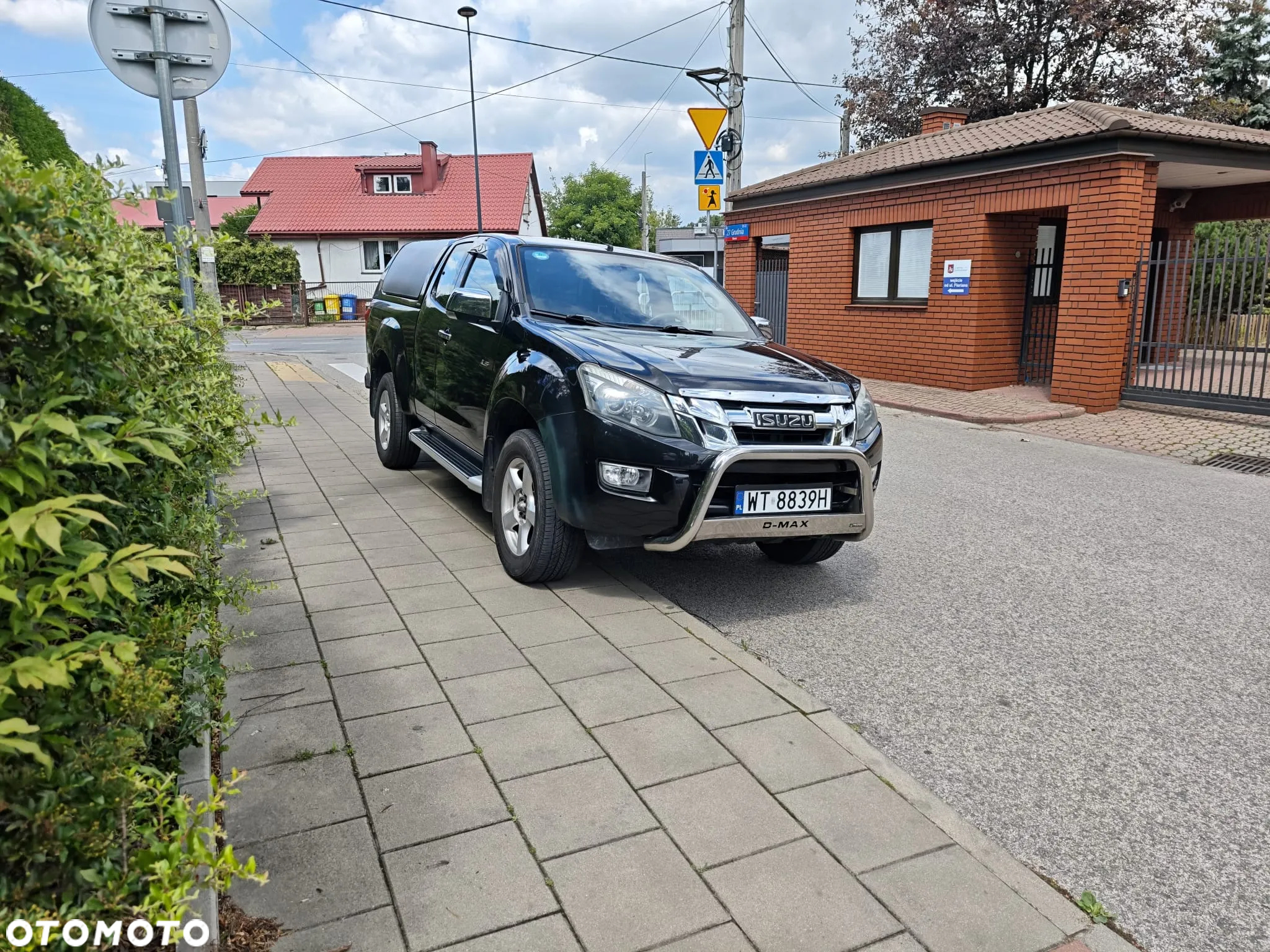 Isuzu D-Max 2.5 DC LS - 2