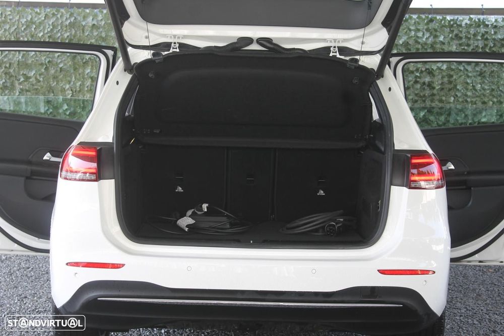 Mercedes-Benz B 250 e Style Plus - 36