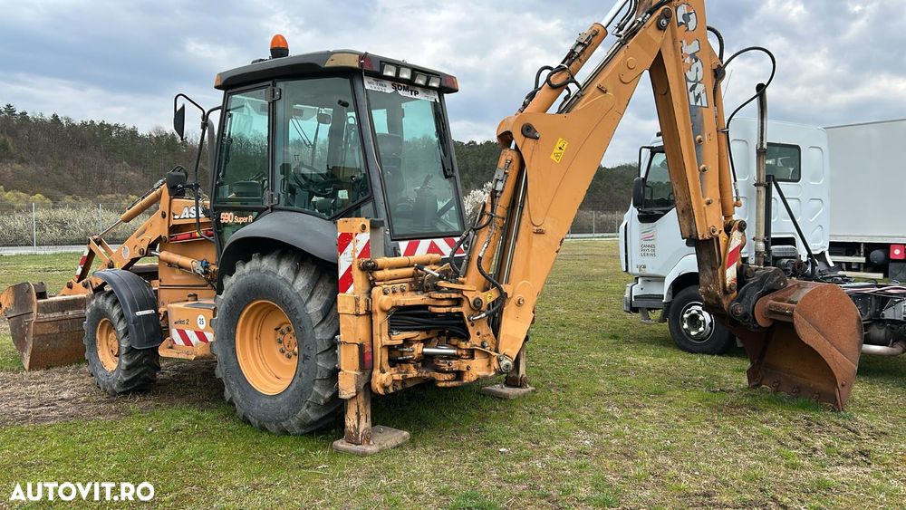 Case Super 590 SR-4PS, *4 x cupe* - 2