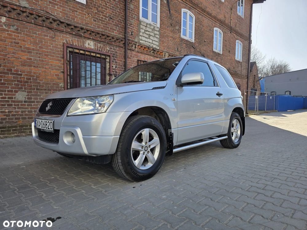 Suzuki Grand Vitara 1.6 De luxe - 1