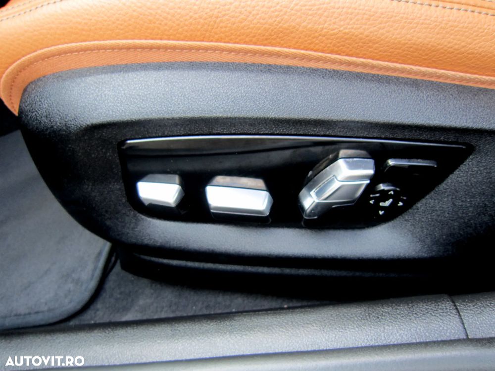 BMW Seria 5 520i Aut. Luxury Line - 9