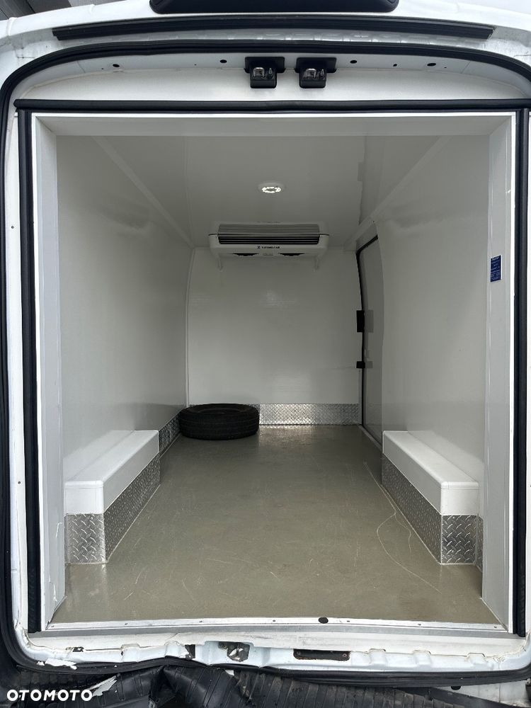 Ford TRANSIT CUSTOM - 26
