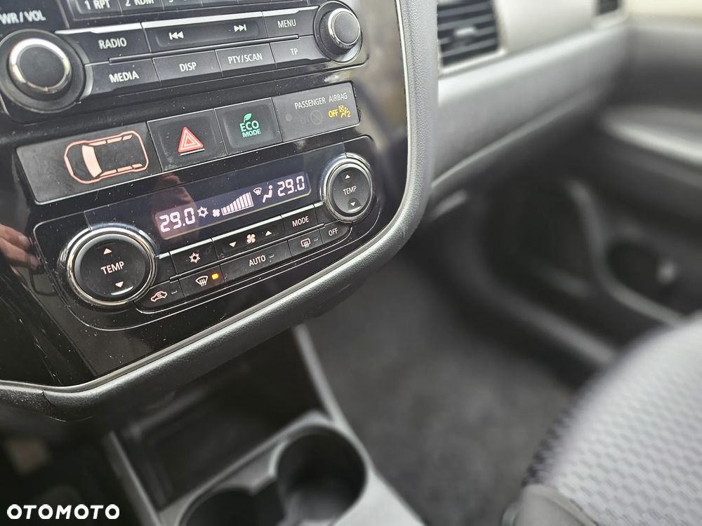 Mitsubishi Outlander 2.0 2WD Plus - 13