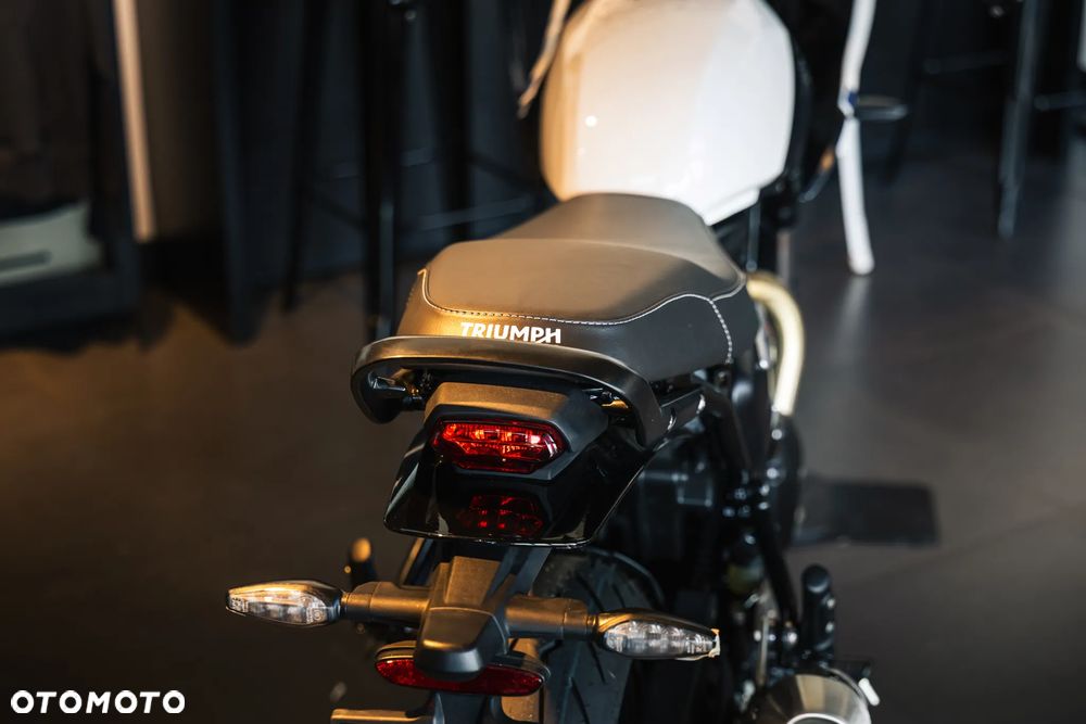 Triumph Thruxton - 14