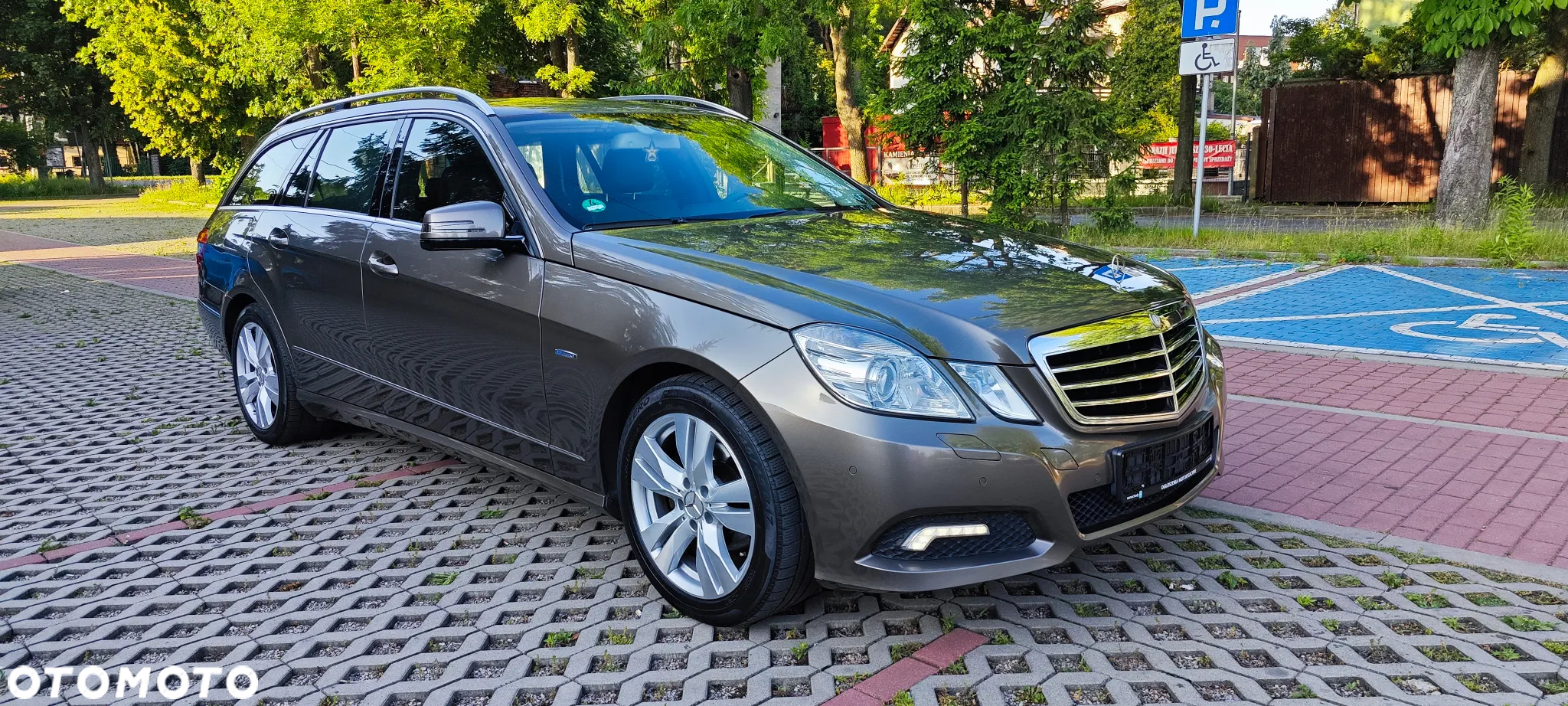 Mercedes-Benz Klasa E 220 T CDI Automatik Avantgarde - 5