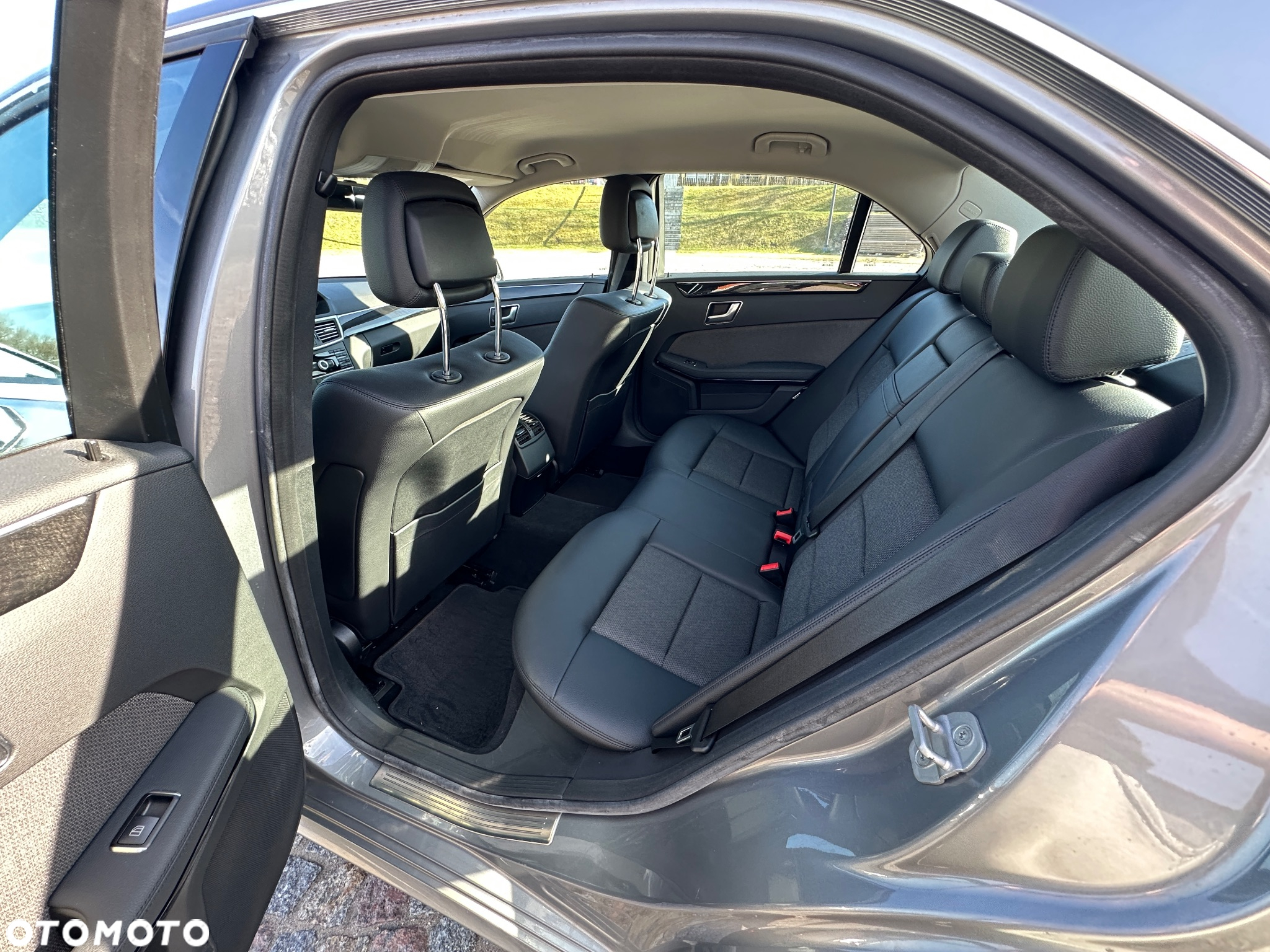 Mercedes-Benz Klasa E 200 BlueEFFICIENCY 7G-TRONIC Avantgarde - 11
