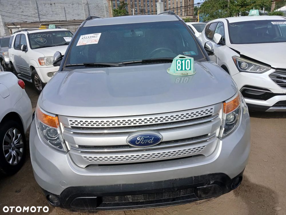 Ford Explorer - 1