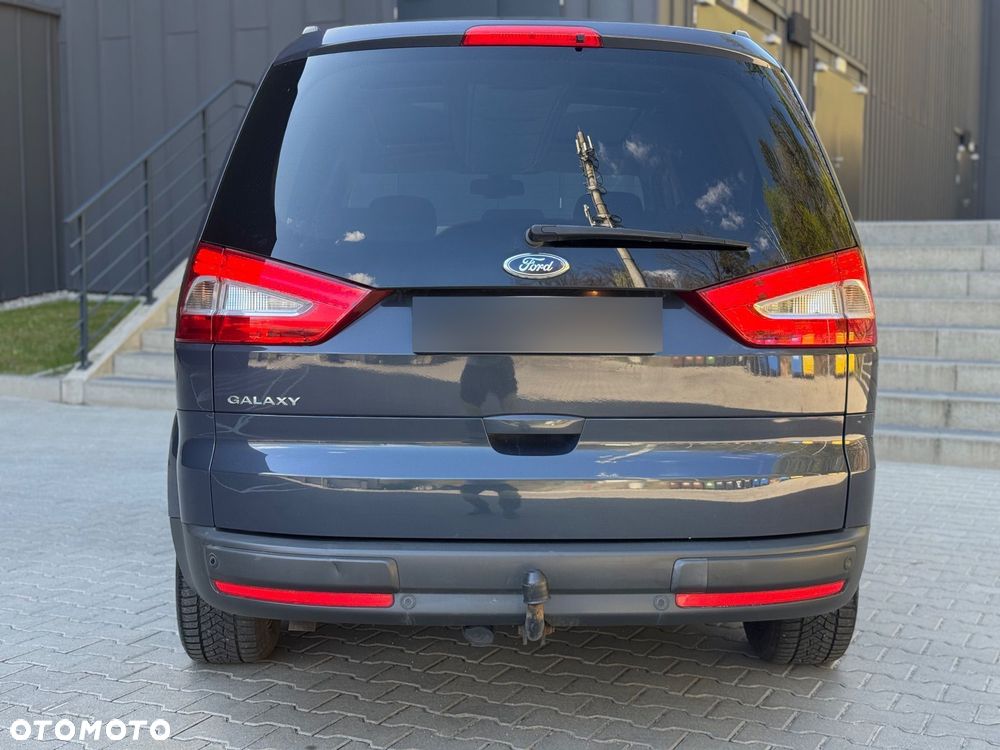 Ford Galaxy 2.0 TDCi Ambiente - 12