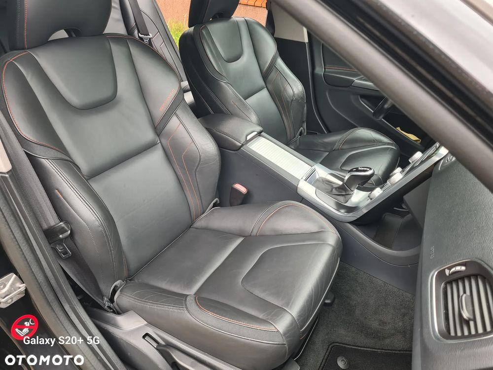 Volvo V60 D4 AWD Ocean Race - 17